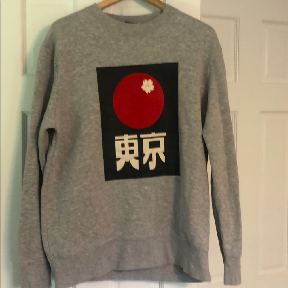 H & M sweatshirt